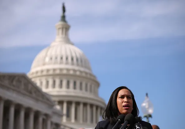 Washington, D.C. Mayor Enacts CPA Licensing Reform Legislation